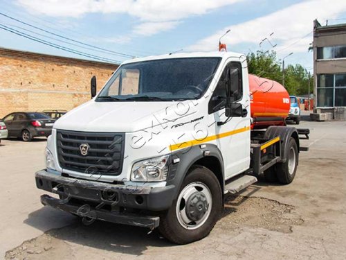 Вакуумный автомобиль на базе Газон-Next (ГАЗ-САЗ-39014)